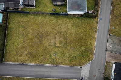 RUHIG LEBEN, STADTNAH BLEIBEN, IHR PLATZ IM GRÜNEN - Grundstück Starzach | Angebot:26765674