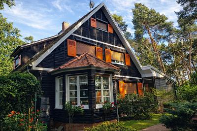 NORDISCHES FLAIR TRIFFT NATURIDYLLE M. NEBENGELASS - Einfamilienhaus Schönfeld | Angebot:27257973
